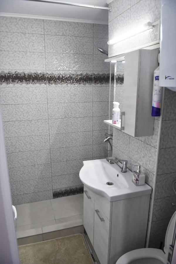 1St Apartment Нехою Екстер'єр фото